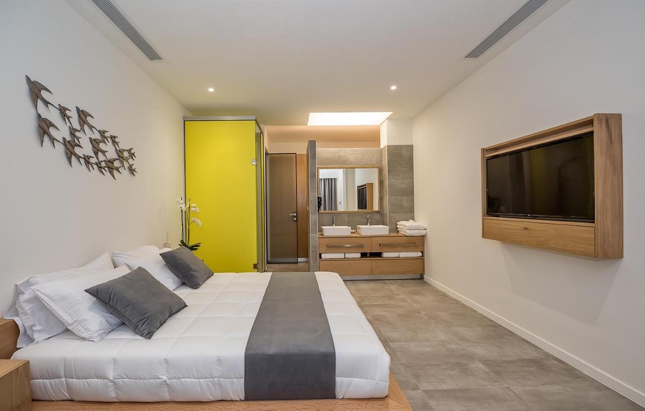 Lilium Luxury Suites Agia Marina 外观 照片