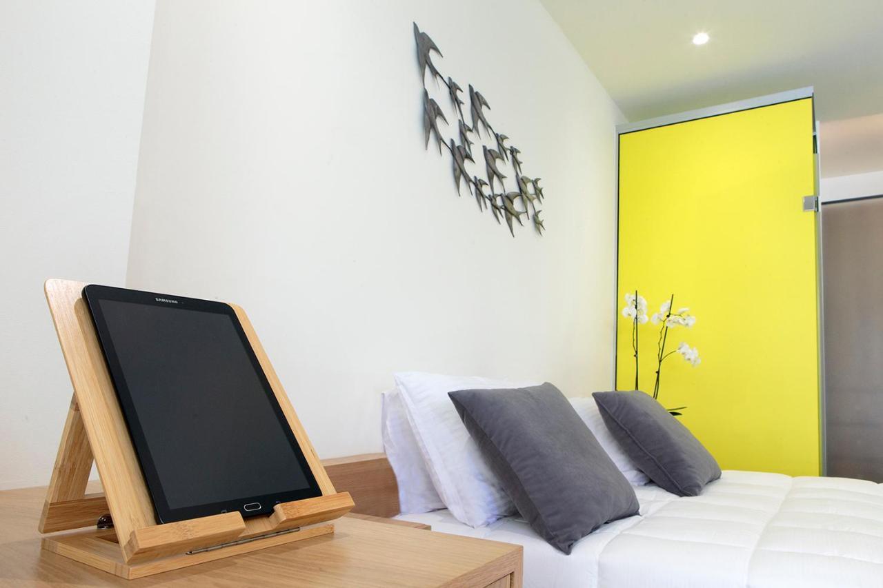 Lilium Luxury Suites Agia Marina 外观 照片