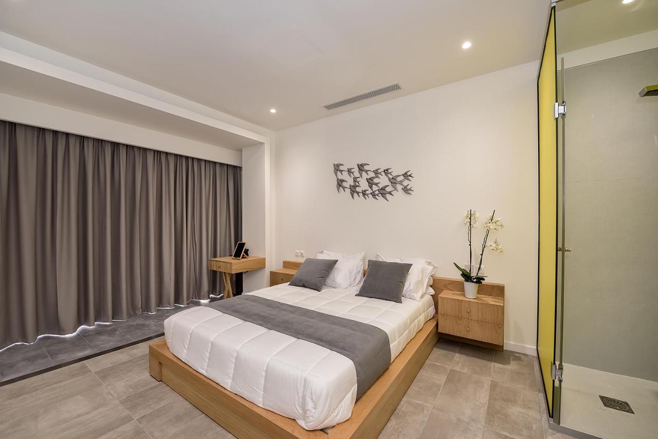 Lilium Luxury Suites Agia Marina 外观 照片