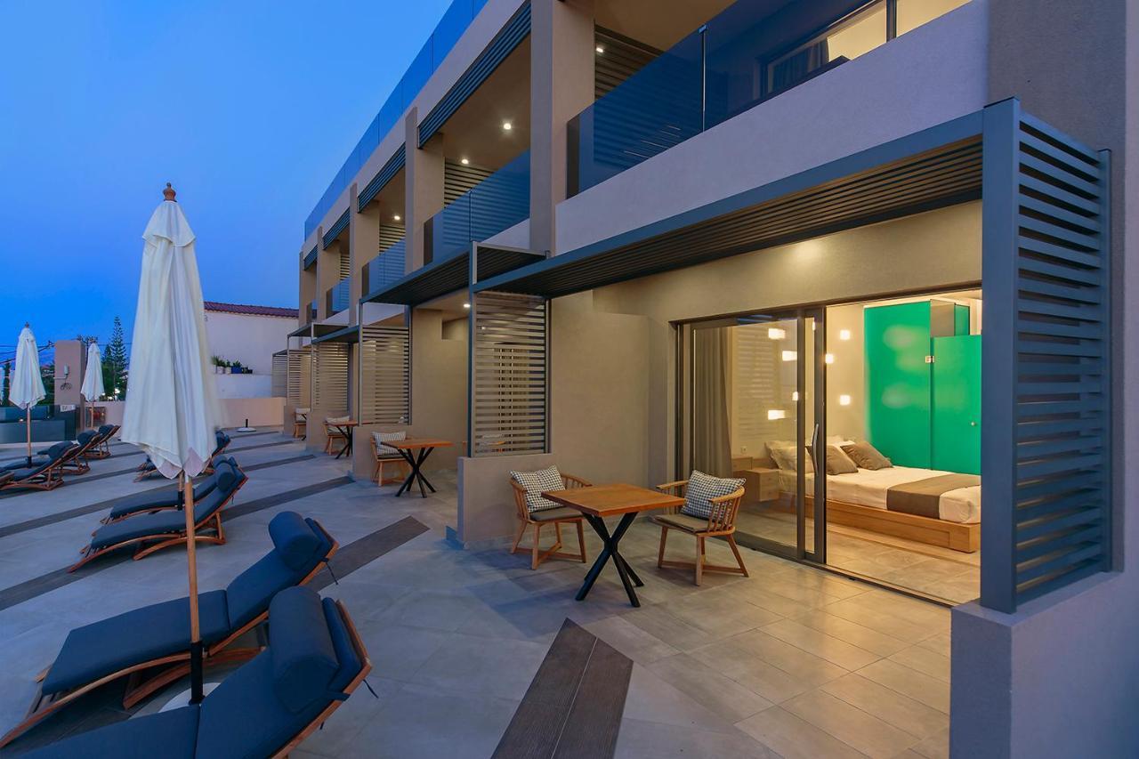 Lilium Luxury Suites Agia Marina 外观 照片