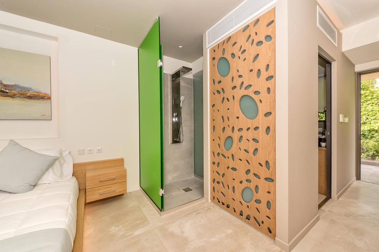 Lilium Luxury Suites Agia Marina 外观 照片