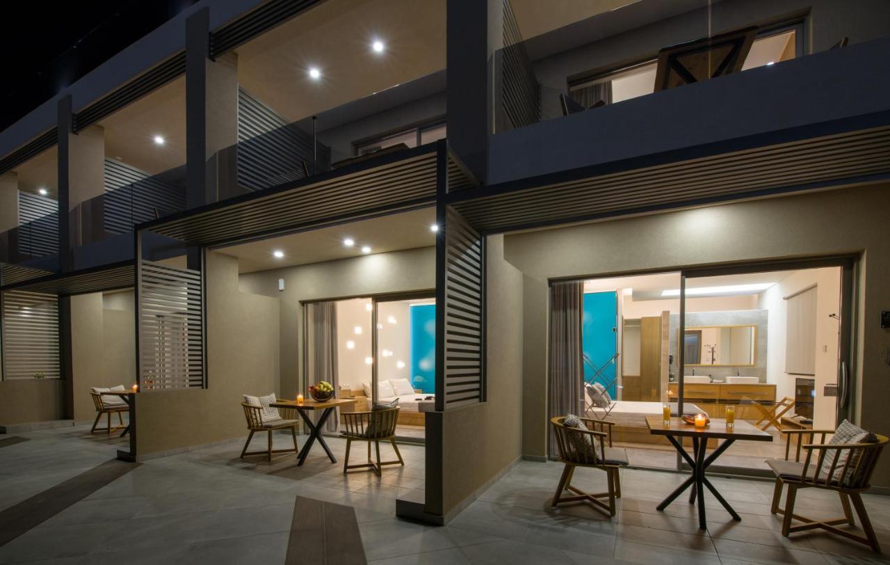 Lilium Luxury Suites Agia Marina 外观 照片