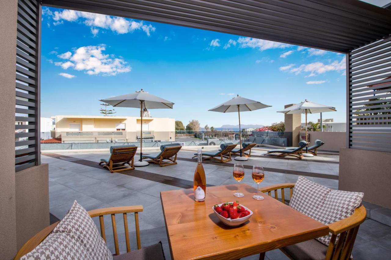 Lilium Luxury Suites Agia Marina 外观 照片