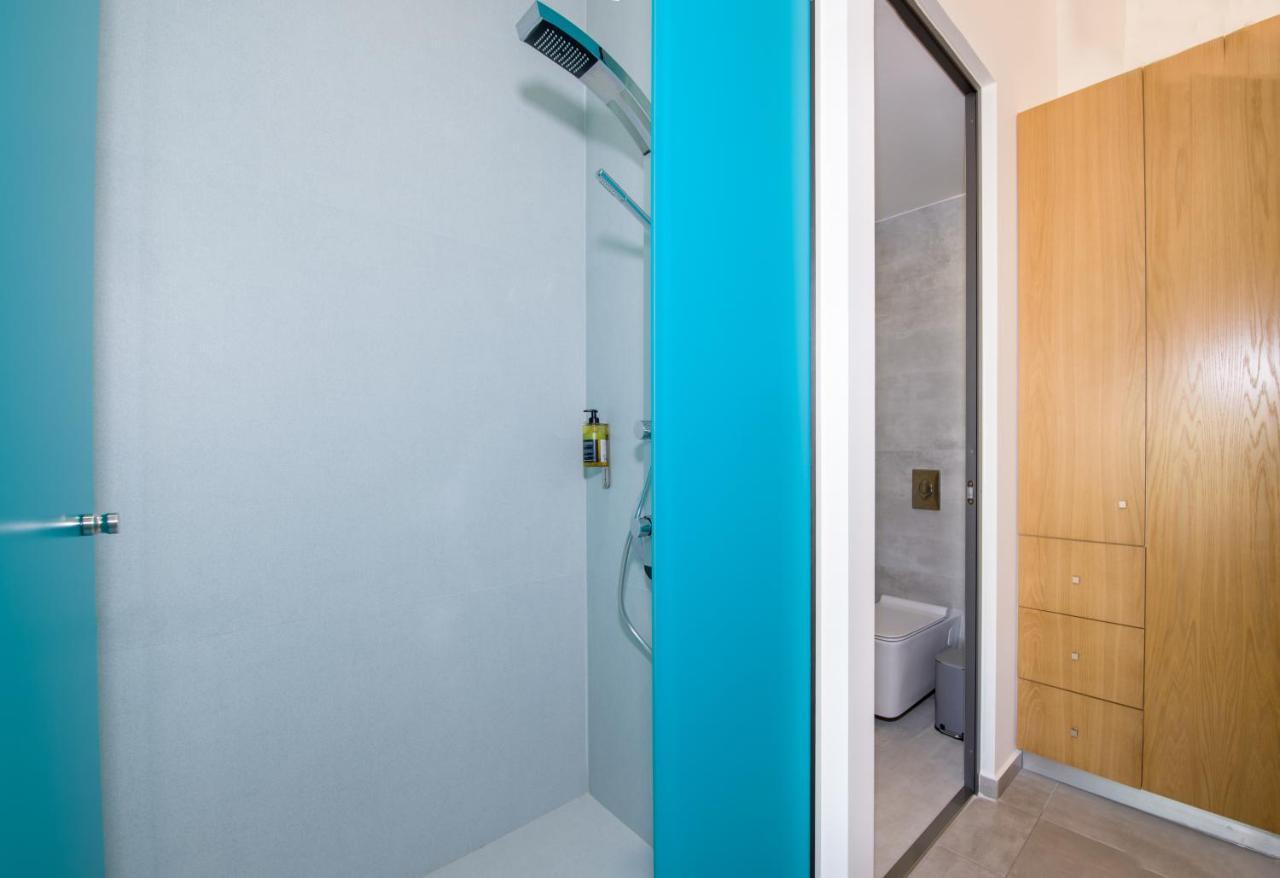 Lilium Luxury Suites Agia Marina 外观 照片