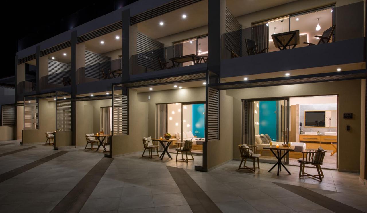 Lilium Luxury Suites Agia Marina 外观 照片