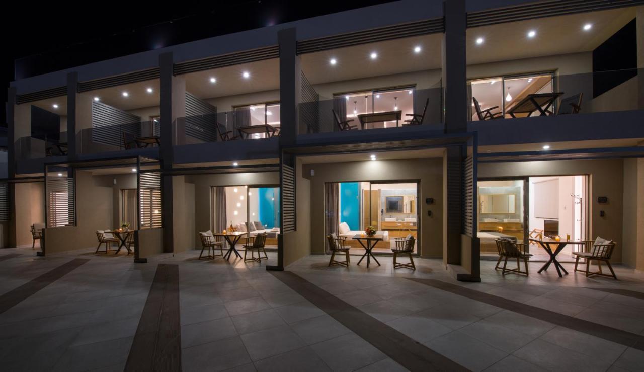 Lilium Luxury Suites Agia Marina 外观 照片