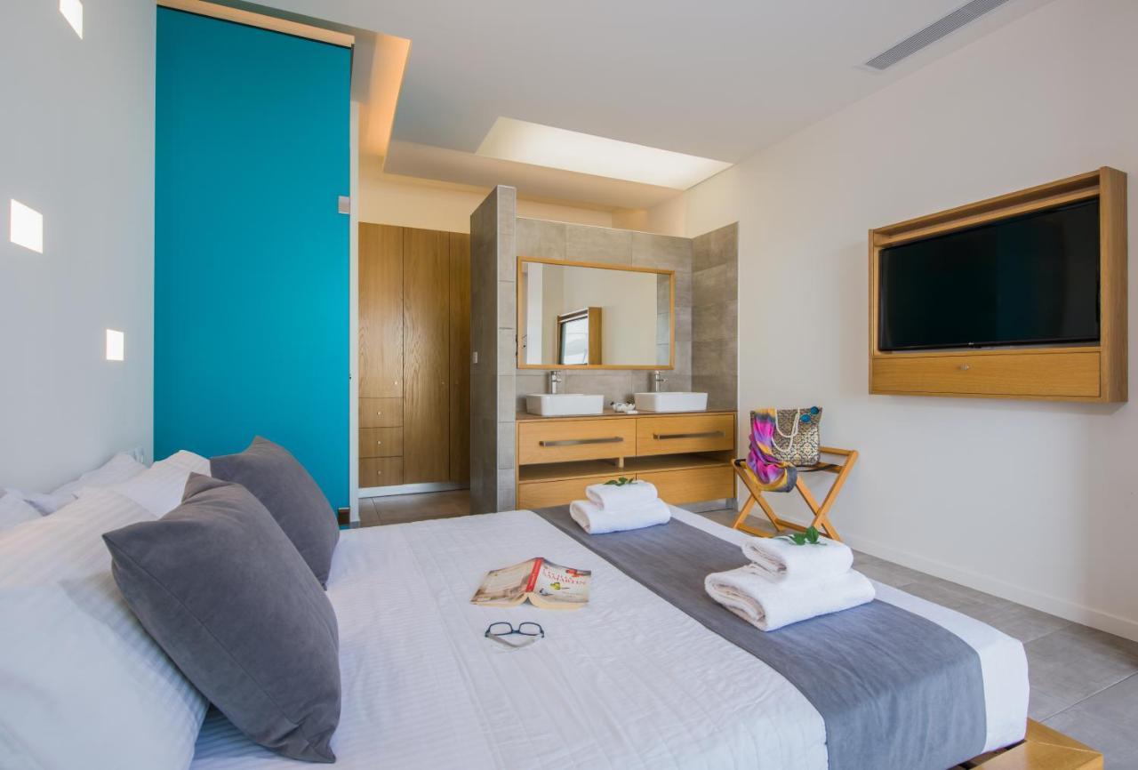 Lilium Luxury Suites Agia Marina 外观 照片