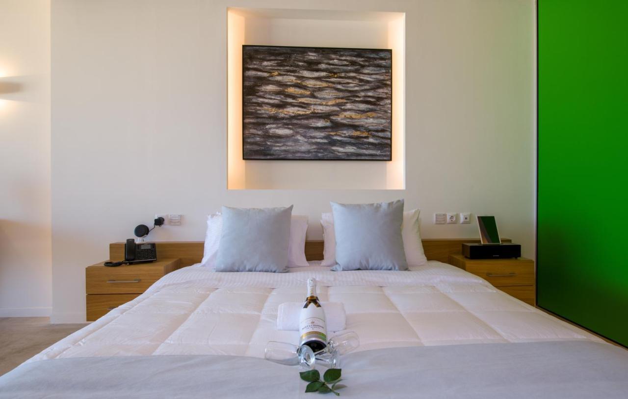 Lilium Luxury Suites Agia Marina 外观 照片