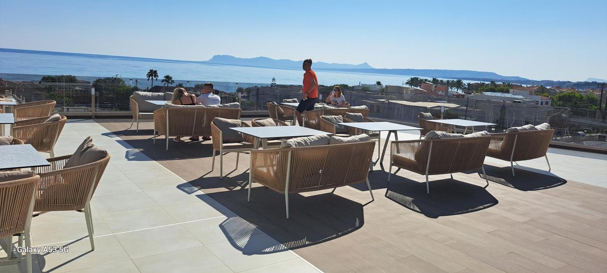 Lilium Luxury Suites Agia Marina 外观 照片